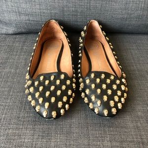 Jeffrey Campbell black leather gold skull flats